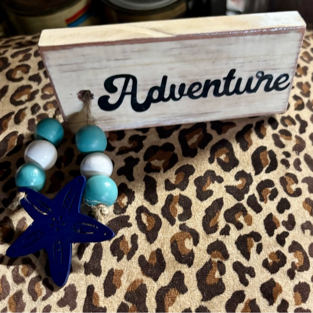 NWT….Blue and White Beaded Jewelry Accessory